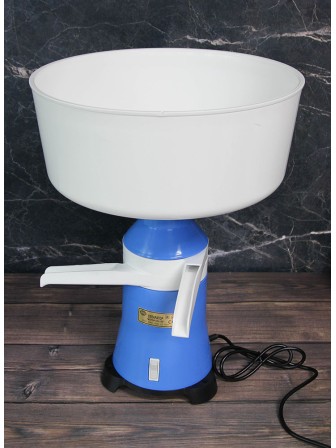 Сепаратор молока "Мотор Сич" СЦМ-100-19 (сливкоотделитель)