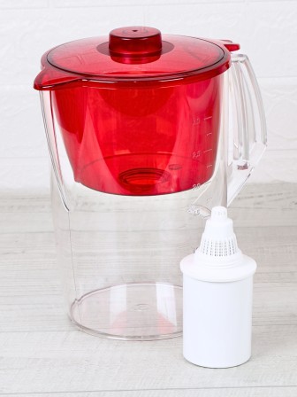 Фильтр-кувшин для воды Барьер Норма рубин 3,6 л