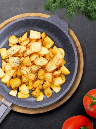 Сковорода Гранит С024701 24 см с крышкой, съемной ручкой, антипригарная