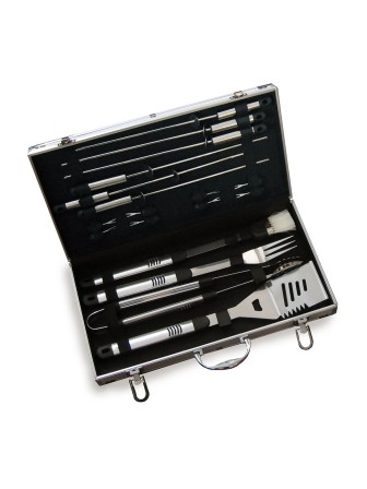 Набор для гриля и шашлыка Green Glade SC007 подарочный в чемодане (18 предметов)