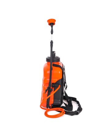 Опрыскиватель Жук 12 л аккумуляторный ранцевый