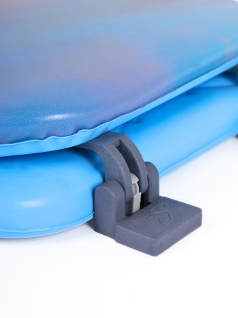 Сиденье для унитаза мягкое голубое с рисунком два лебедя на фоне рассвета