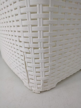 22-3617 Корзина для белья VIOLET 186006 Ротанг 60 л, белая, с крышкой