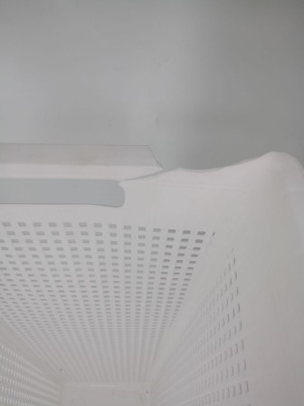 24-1262 Корзина для белья VIOLET 5650006 Лофт 50 л, белая, узкая с крышкой