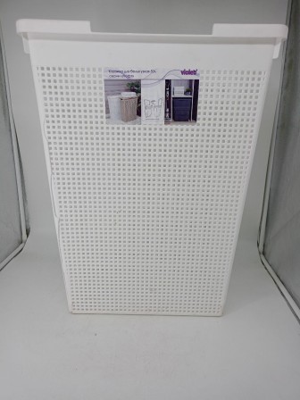 23-0625 Корзина для белья VIOLET 5650006 Лофт 50 л, белая, узкая с крышкой