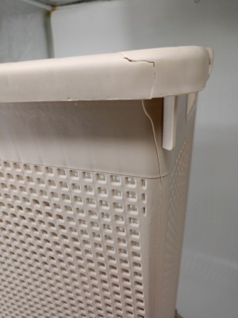 24-1106 Корзина для белья VIOLET 5650020 Лофт, 50 л, латте, узкая с крышкой