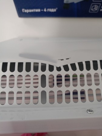 Уценка 25-1156 Обогреватель конвектор OASIS KM-15, 1500 Вт, настенный/напольный на колесиках