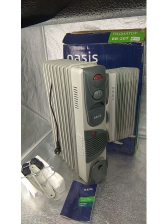 Уценка 23-2456 Масляный радиатор Oasis BB-20T с тепловентилятором, 2000 Вт, 9 секций
