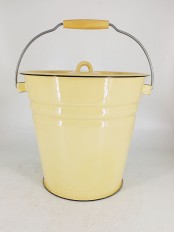 Уценка 26-0194 Ведро эмалированное 12 л, с крышкой, Стальэмаль 2с28, без рисунка, кремовый