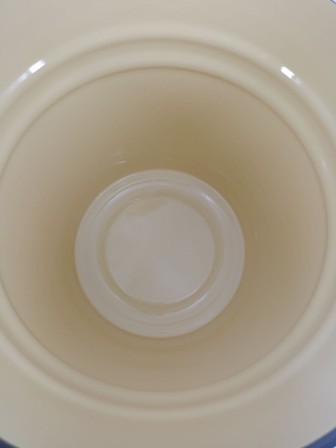 Уценка 26-0194 Ведро эмалированное 12 л, с крышкой, Стальэмаль 2с28, без рисунка, кремовый