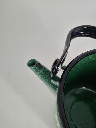 Уценка 26-0422 Чайник эмалированный  2 л, Стальэмаль 1с25с, Клубника садовая изумрудный, с зерном