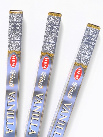 Благовония HEM Масала (Masala) четырехгранники Vanilla Ваниль, 3 упаковки по 8 палочек